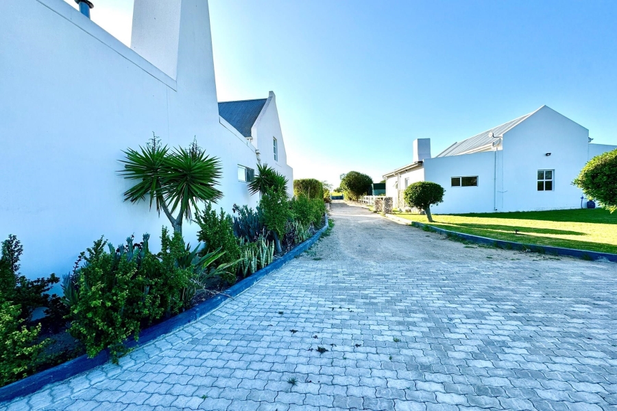 9 Bedroom Property for Sale in Long Acres Country Estate Western Cape